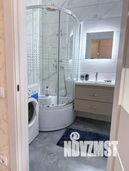 Студия квартира, посуточно, 30м2, 3/24 этаж