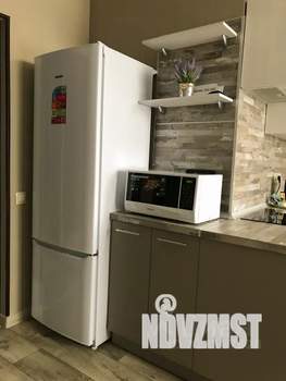 Студия квартира, посуточно, 32м2, 15/25 этаж