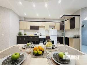 3-к квартира, посуточно, 80м2, 1/1 этаж