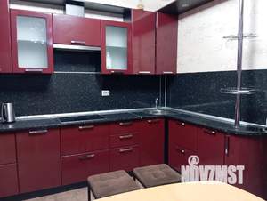 Студия квартира, посуточно, 40м2, 2/9 этаж