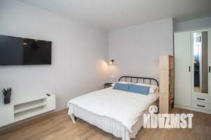 Студия квартира, посуточно, 35м2, 1/18 этаж