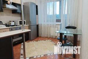 1-к квартира, посуточно, 40м2, 6/9 этаж