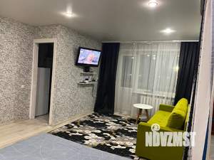 1-к квартира, посуточно, 32м2, 3/3 этаж