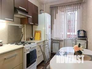3-к квартира, посуточно, 54м2, 1/1 этаж