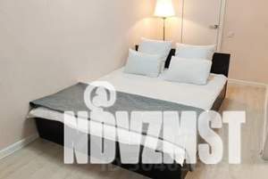 2-к квартира, посуточно, 40м2, 1/15 этаж