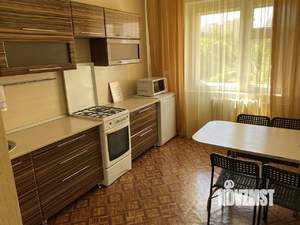 2-к квартира, посуточно, 57м2, 1/1 этаж