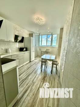 1-к квартира, посуточно, 39м2, 10/24 этаж