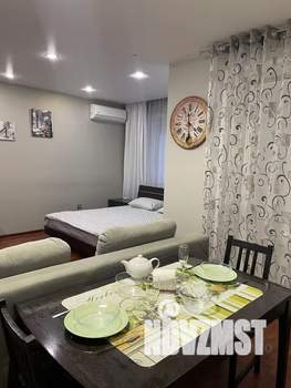 Студия квартира, посуточно, 42м2, 1/14 этаж