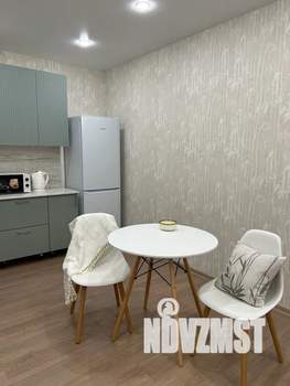 Студия квартира, посуточно, 35м2, 18/18 этаж