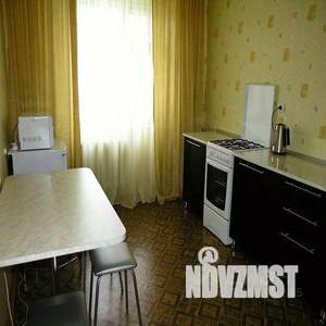 1-к квартира, посуточно, 56м2, 1/1 этаж