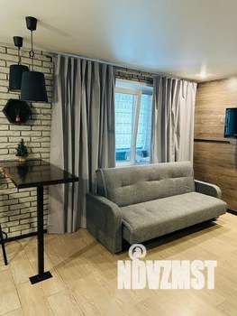 Студия квартира, посуточно, 34м2, 1/10 этаж