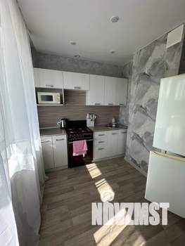 1-к квартира, посуточно, 39м2, 4/10 этаж