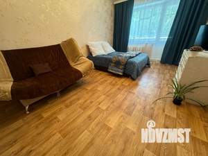 1-к квартира, посуточно, 40м2, 2/9 этаж