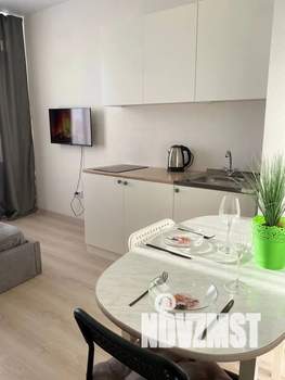Студия квартира, посуточно, 27м2, 21/24 этаж
