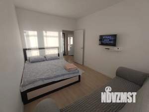 1-к квартира, посуточно, 38м2, 2/23 этаж