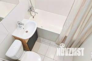 2-к квартира, посуточно, 40м2, 1/15 этаж