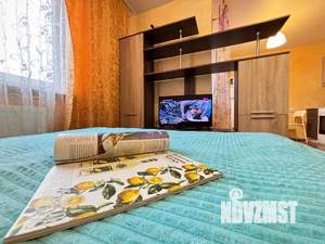 1-к квартира, посуточно, 37м2, 15/16 этаж