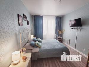 1-к квартира, посуточно, 43м2, 3/10 этаж