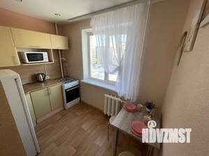 1-к квартира, посуточно, 32м2, 8/9 этаж
