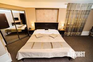 1-к квартира, посуточно, 50м2, 1/1 этаж