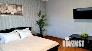 3-к квартира, посуточно, 102м2, 1/1 этаж