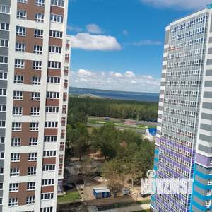 Студия квартира, посуточно, 45м2, 17/24 этаж