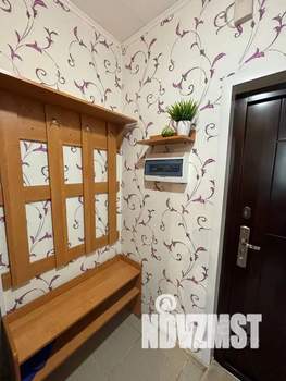 Студия квартира, посуточно, 27м2, 3/3 этаж