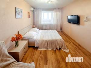 1-к квартира, посуточно, 38м2, 8/10 этаж