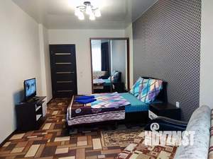 Студия квартира, посуточно, 41м2, 19/24 этаж