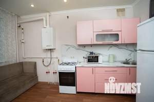 1-к квартира, посуточно, 42м2, 2/5 этаж