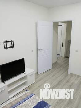 1-к квартира, посуточно, 40м2, 9/16 этаж