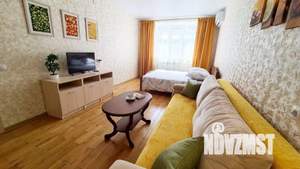 1-к квартира, посуточно, 40м2, 1/1 этаж