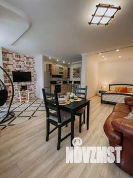 Студия квартира, посуточно, 53м2, 12/18 этаж