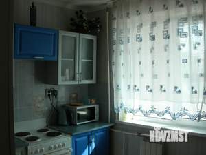 1-к квартира, посуточно, 39м2, 3/10 этаж