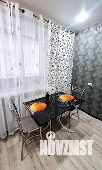 1-к квартира, посуточно, 36м2, 2/10 этаж