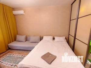 1-к квартира, посуточно, 28м2, 3/3 этаж