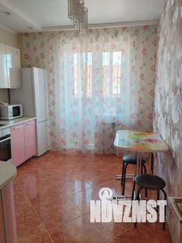 1-к квартира, посуточно, 40м2, 18/24 этаж