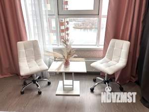 Студия квартира, посуточно, 28м2, 10/24 этаж