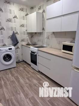 1-к квартира, посуточно, 37м2, 6/9 этаж