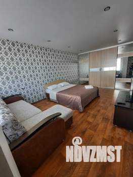 1-к квартира, посуточно, 42м2, 6/9 этаж