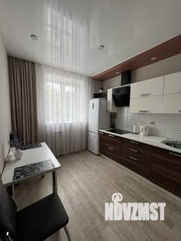 1-к квартира, посуточно, 38м2, 4/9 этаж