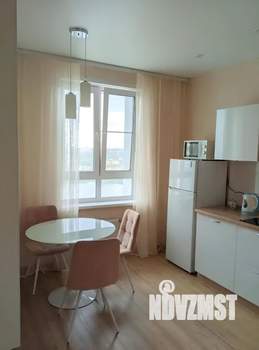 2-к квартира, посуточно, 42м2, 21/24 этаж