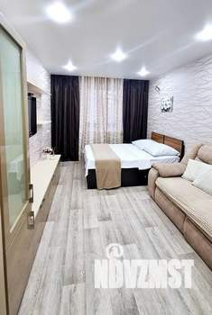 1-к квартира, посуточно, 36м2, 2/10 этаж