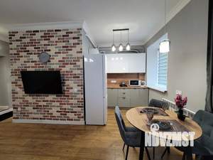 Студия квартира, посуточно, 33м2, 1/4 этаж