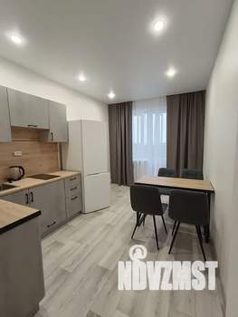 1-к квартира, посуточно, 40м2, 21/23 этаж