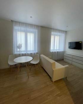 Студия квартира, на длительный срок, 32м2, 1/8 этаж