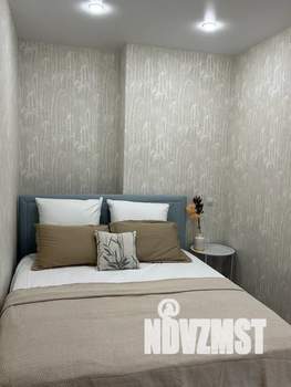 Студия квартира, посуточно, 35м2, 18/18 этаж