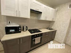 1-к квартира, посуточно, 40м2, 1/9 этаж