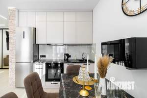 Студия квартира, посуточно, 40м2, 17/24 этаж