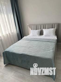 1-к квартира, посуточно, 37м2, 4/9 этаж